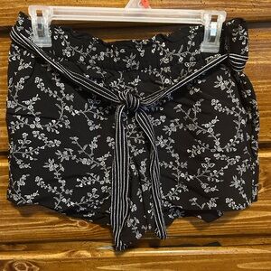 LOFT Black and White Floral Shorts